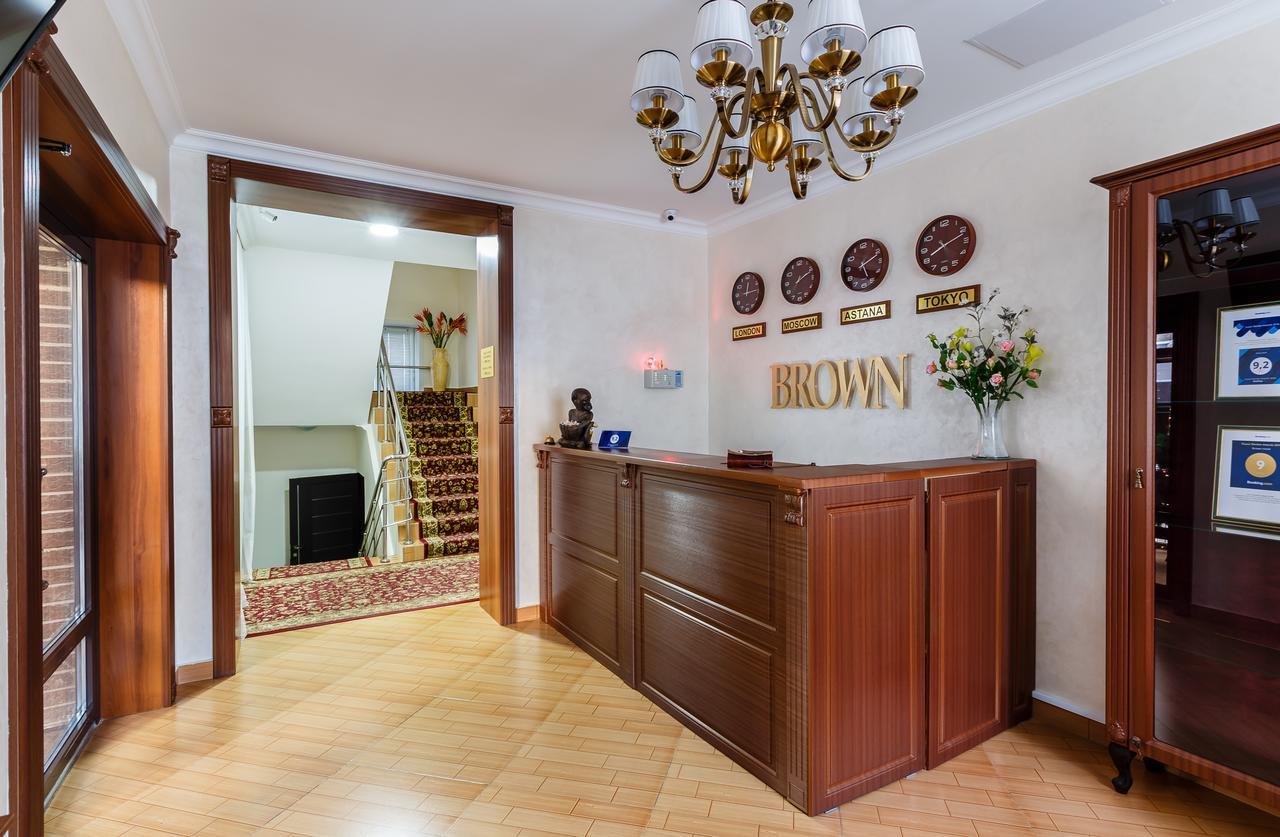 Brown Hotel Asztana Kültér fotó