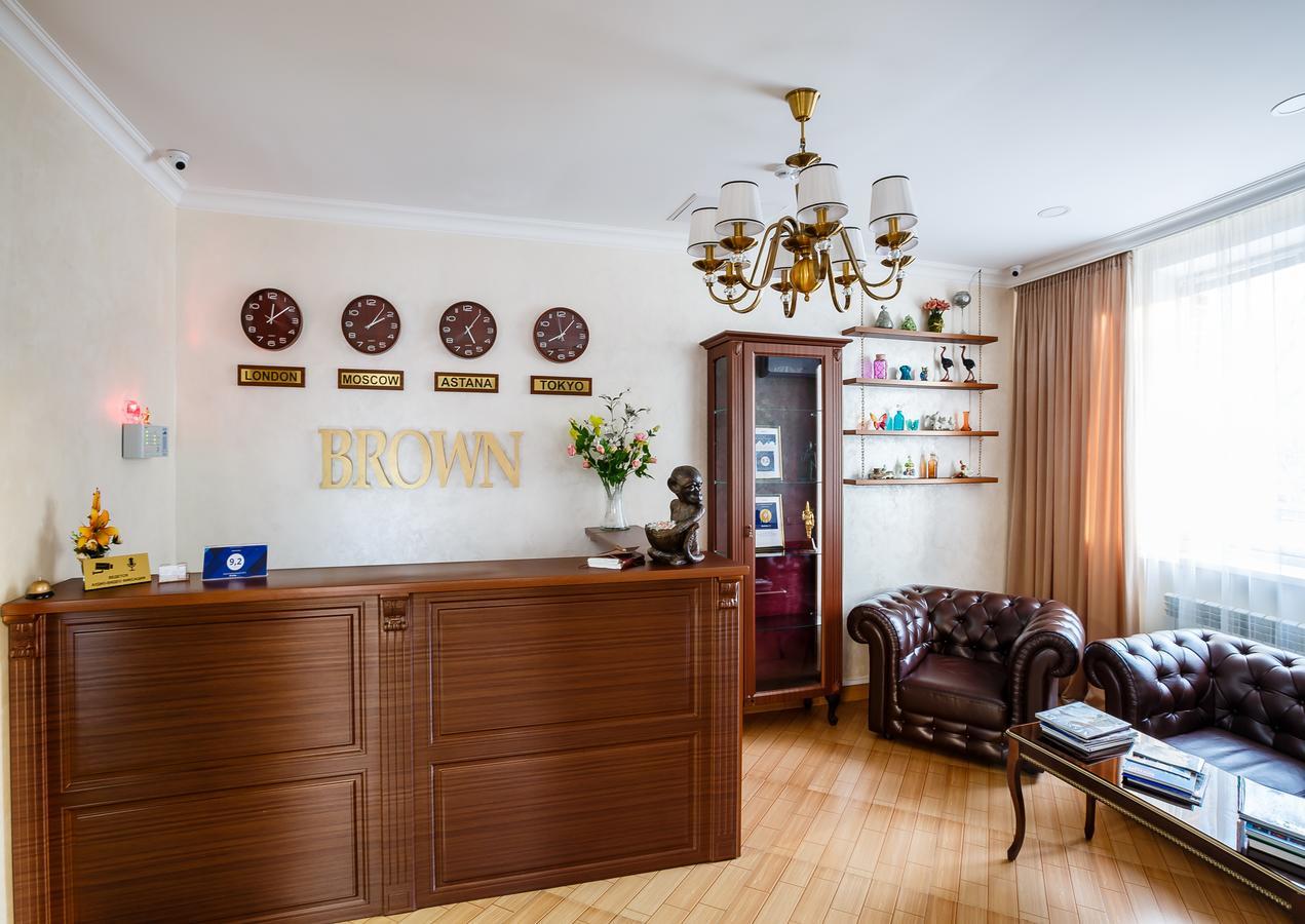 Brown Hotel Asztana Kültér fotó