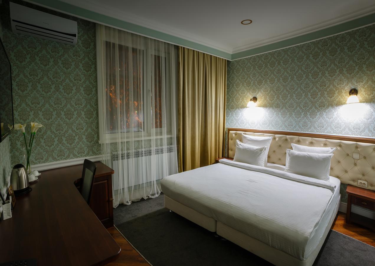 Brown Hotel Asztana Kültér fotó