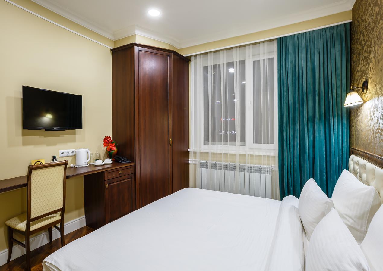 Brown Hotel Asztana Kültér fotó