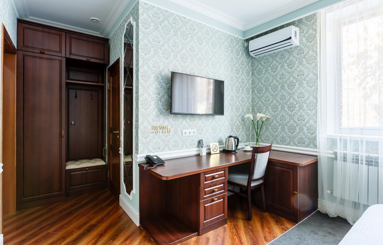 Brown Hotel Asztana Kültér fotó