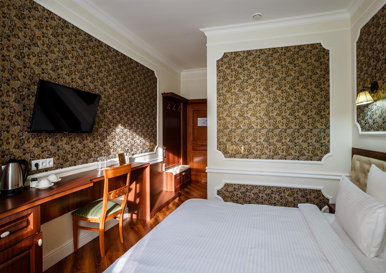 Brown Hotel Asztana Kültér fotó