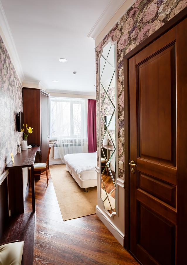 Brown Hotel Asztana Kültér fotó