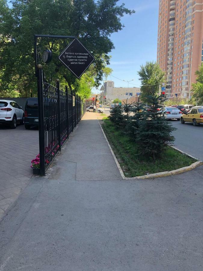 Brown Hotel Asztana Kültér fotó